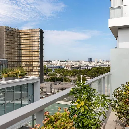 Guestready - Duplex With An Amazing Rooftop Апартаменты Париж